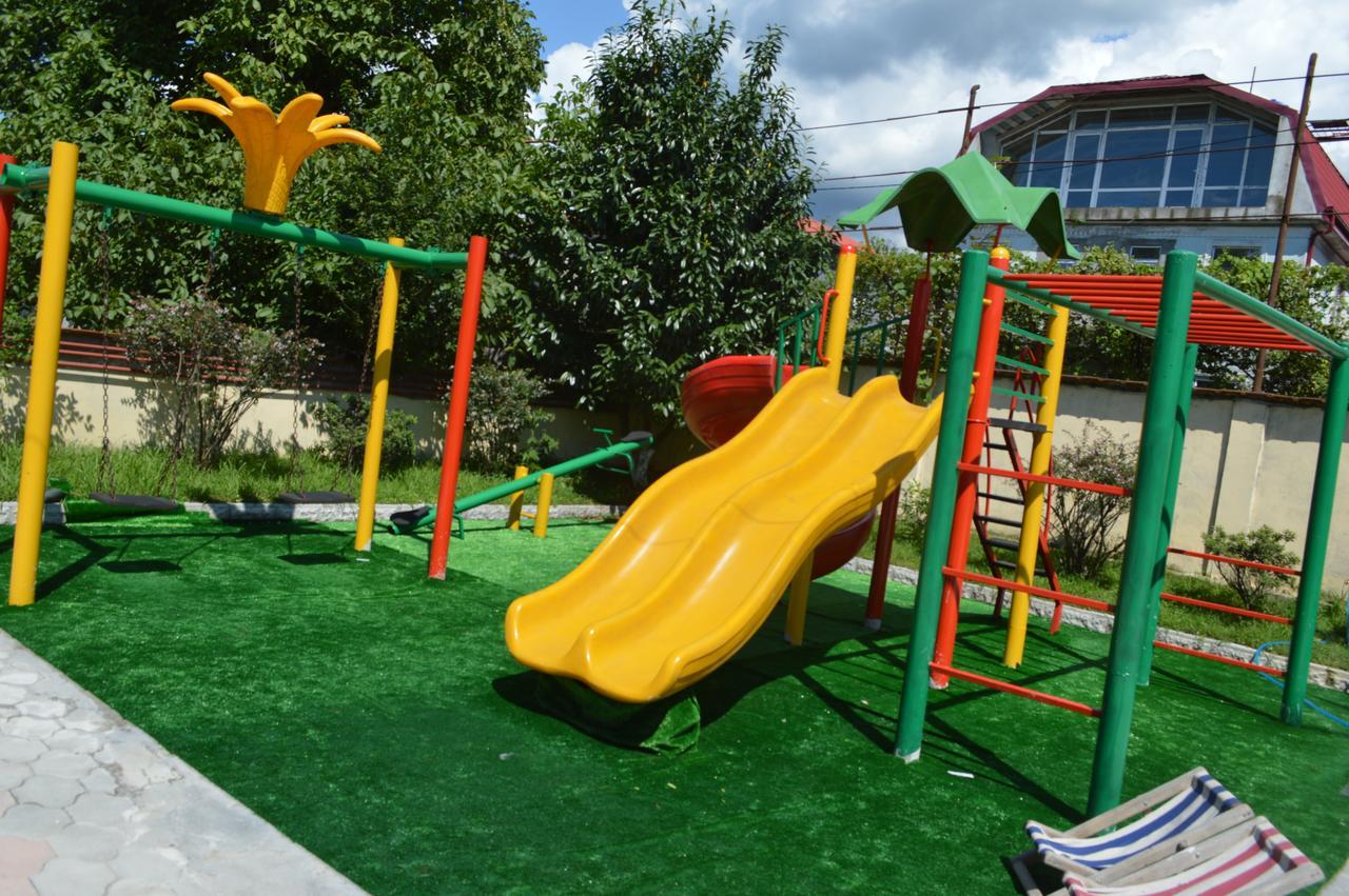 Hotel Buta Batumi Exterior foto